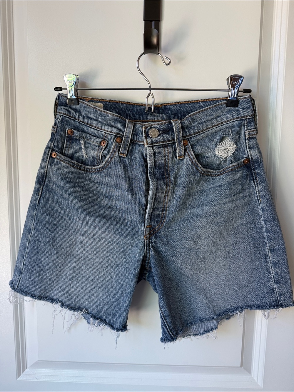 Classic Levis High-Rise Distressed Denim Shorts - Blue